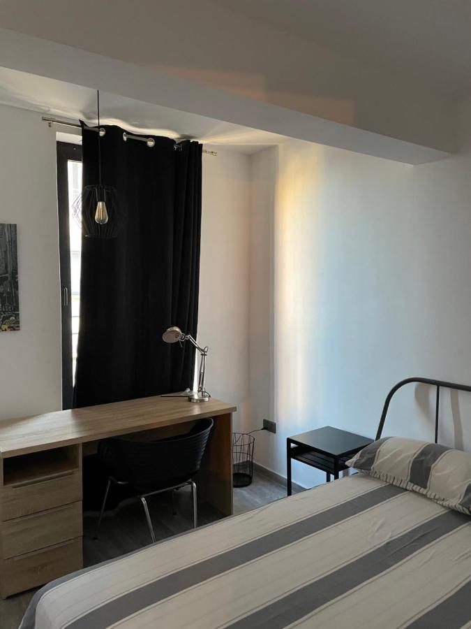 Spacious Seaview Sliema Apt, Steps From Valletta Ferry Extérieur photo