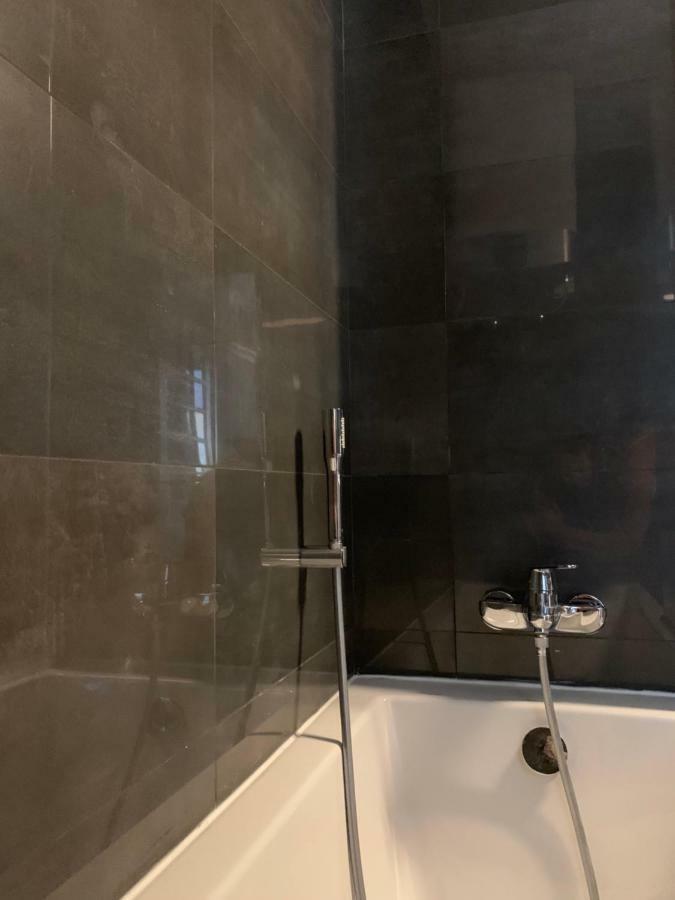 Spacious Seaview Sliema Apt, Steps From Valletta Ferry Extérieur photo